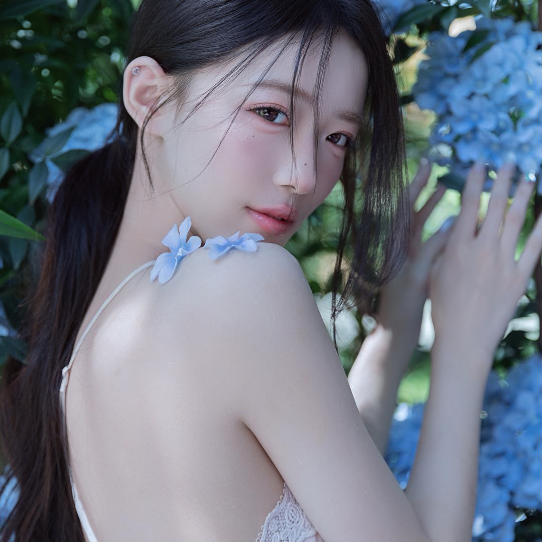不与梨花同梦