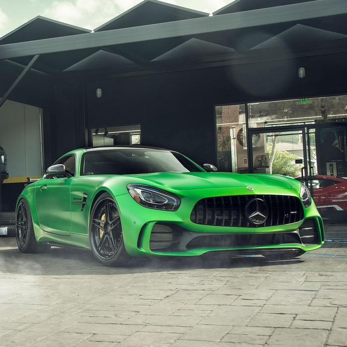 車手 AMG-GTR绿魔🏎
