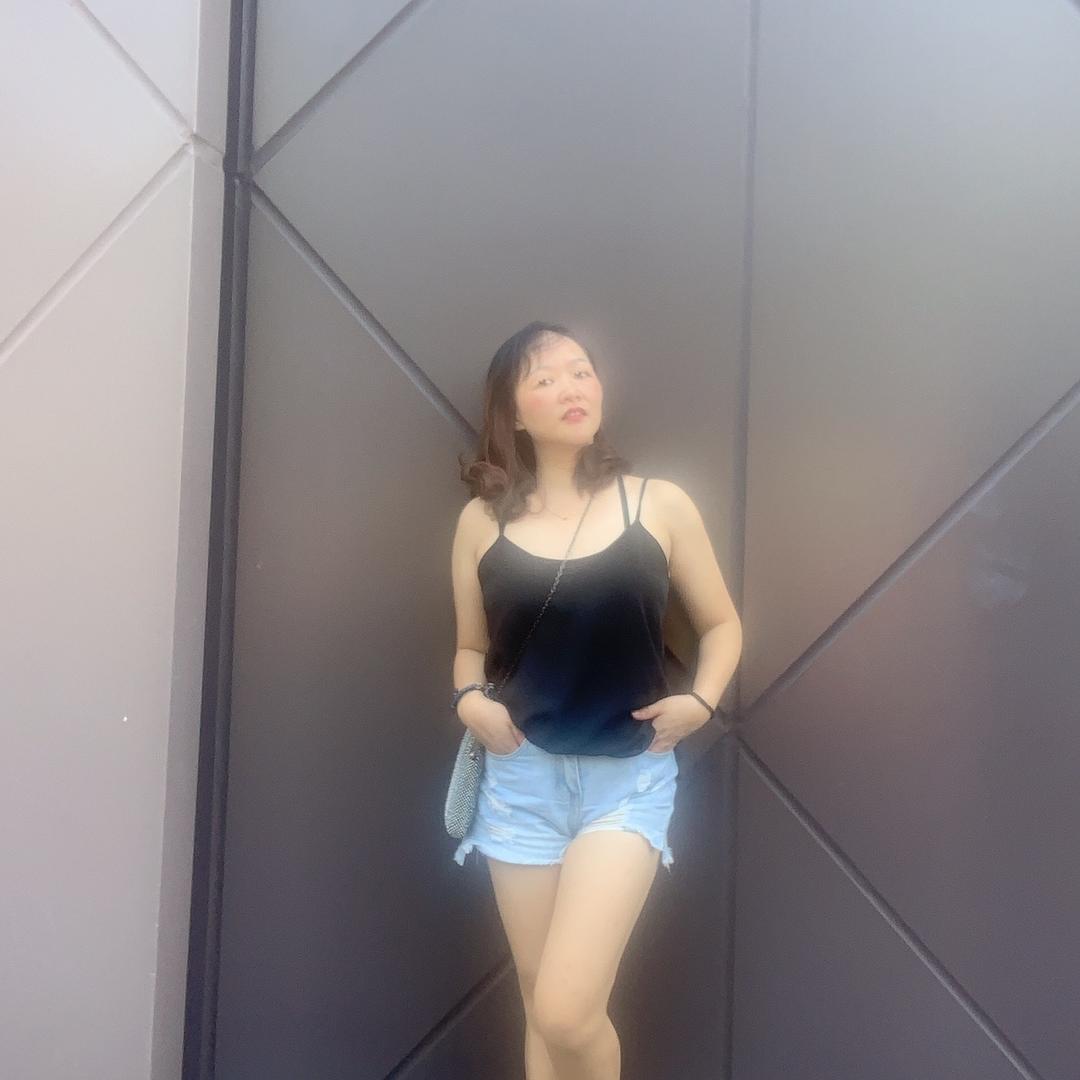杨亿万