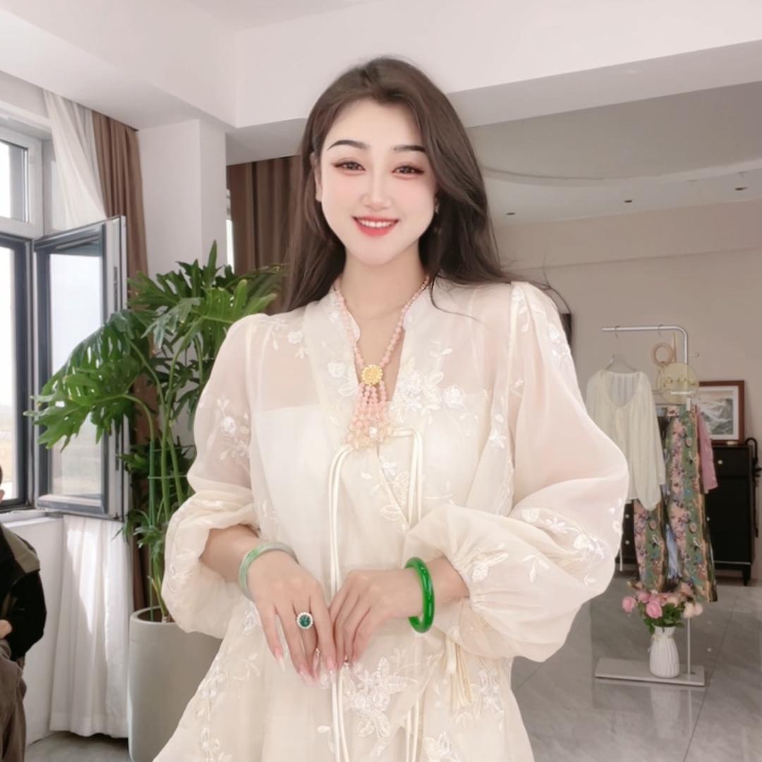 Mercury轻奢女装店