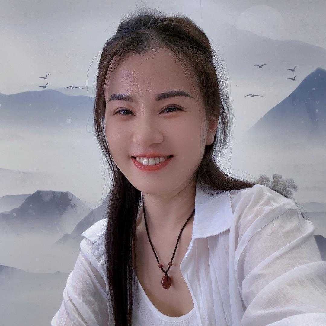小月爱美丽