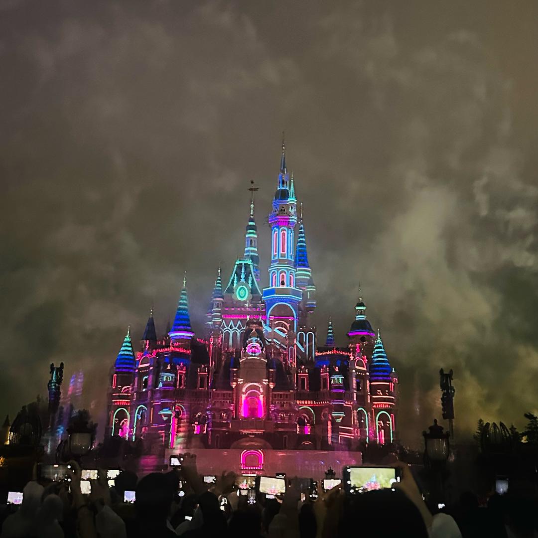 贴心带玩【点关注】