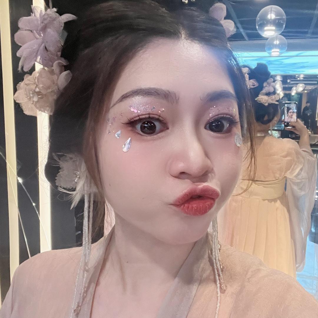 我是小王脑斯～呀