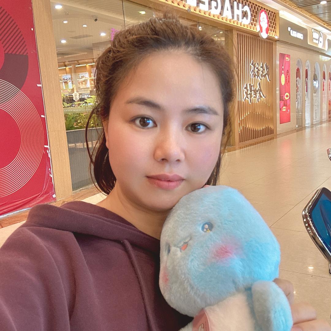 (˃ ⌑ ˂ഃ 小李子）🍒