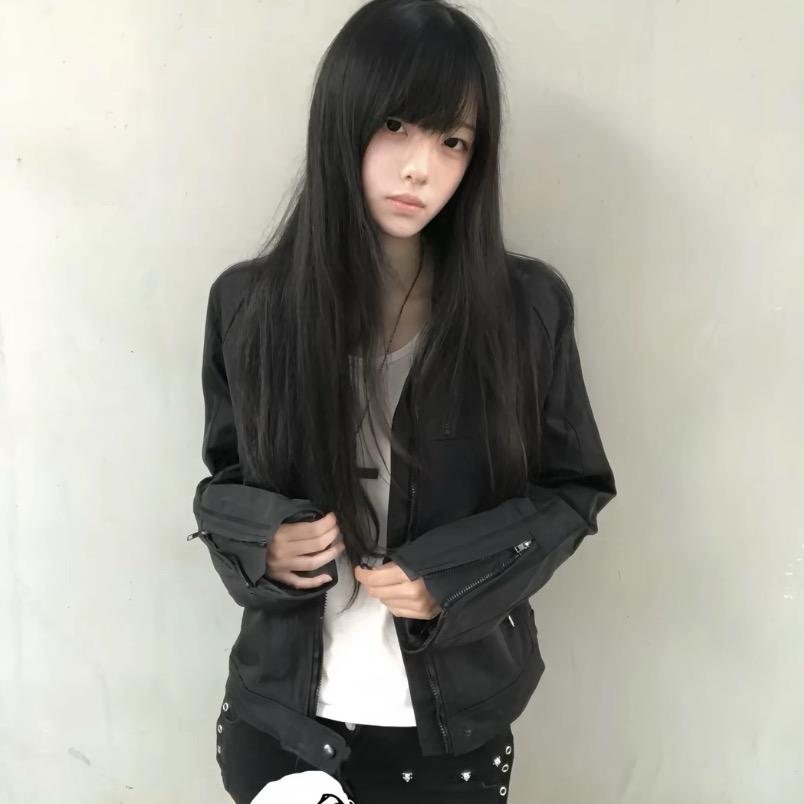 裴不高兴