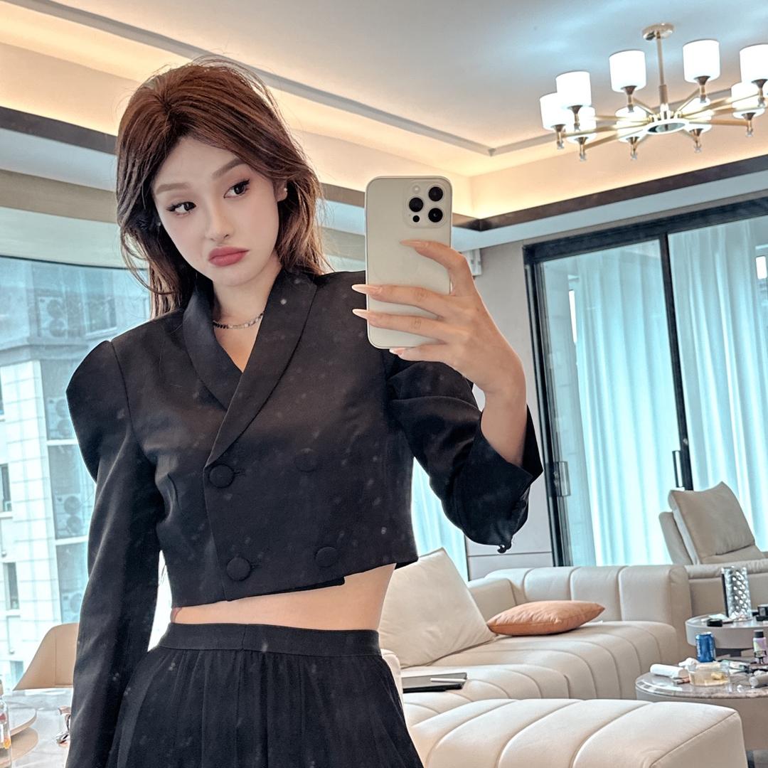 黄不吝