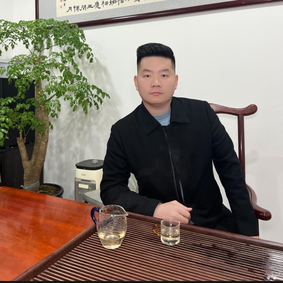 空气能小哥.新密浩杰