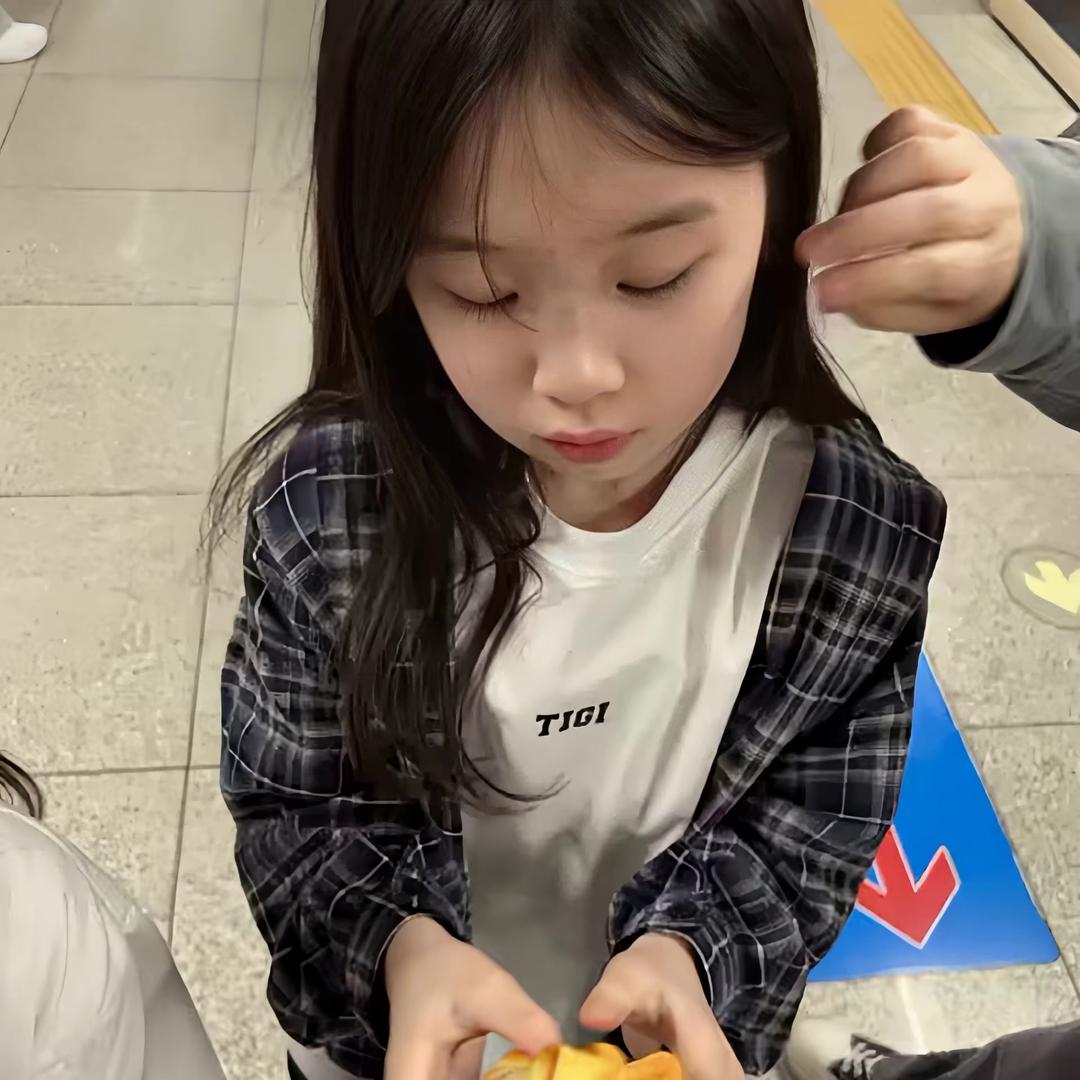 別碰我的斜劉海