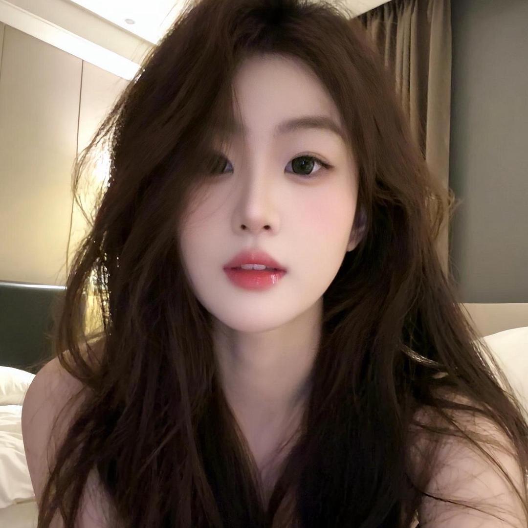 爱吃美食的猪妞