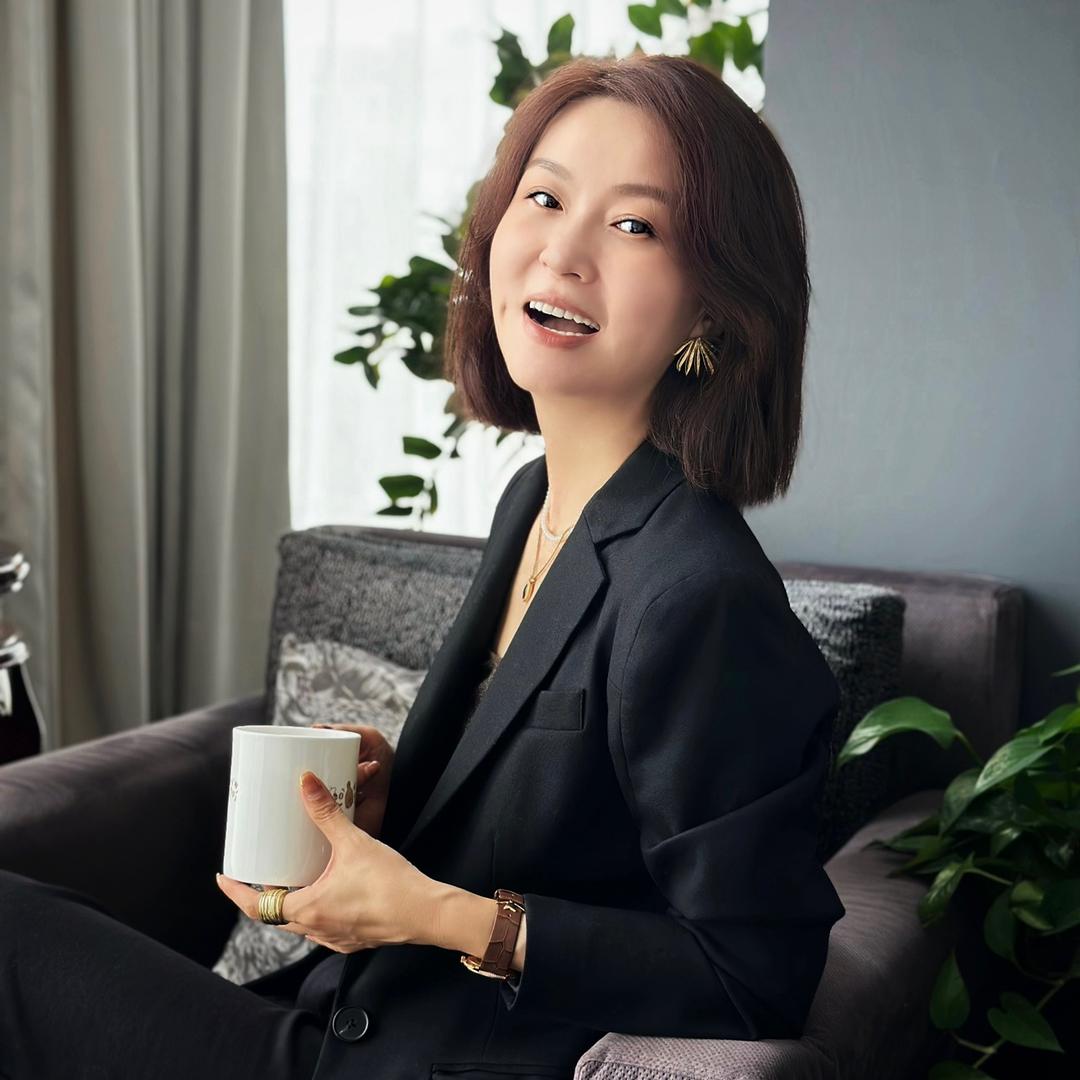 李巧April