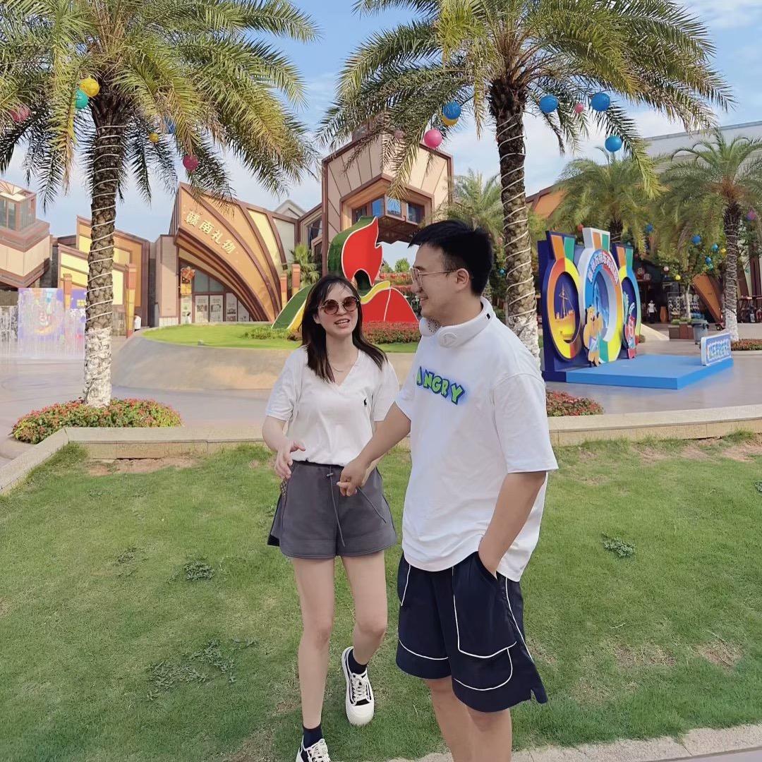 胜利路KOMEA鞋包