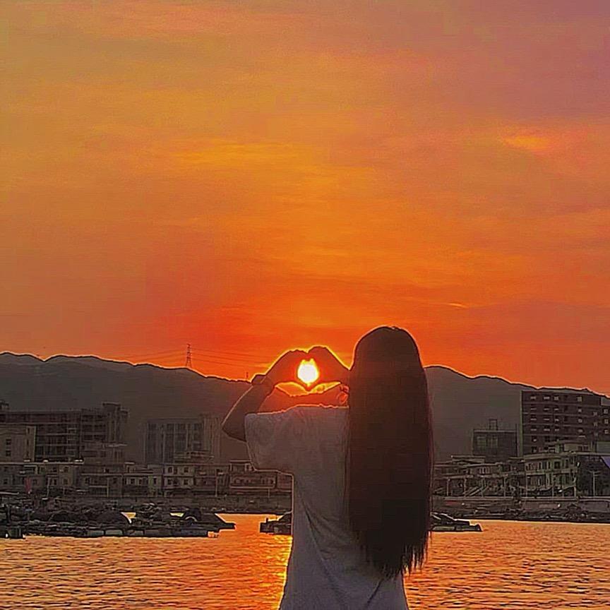 ღ 🥀别碰💔我心ʚ💔ɞ