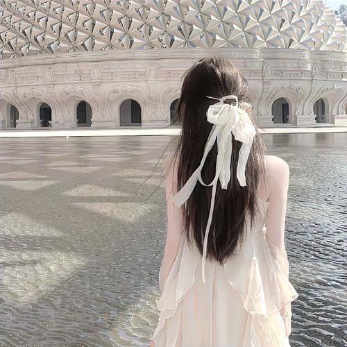 见山是海运营明明