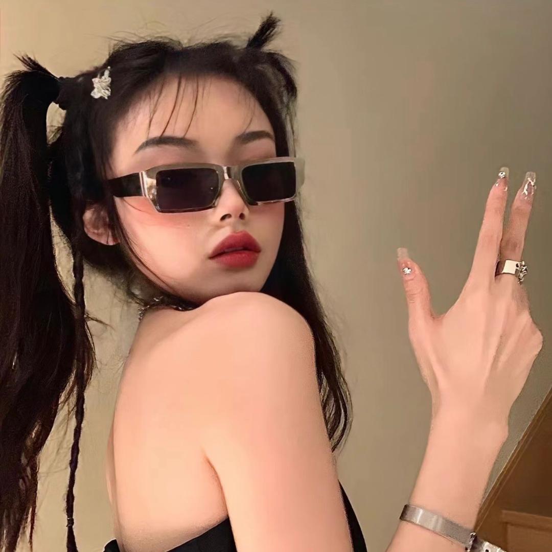 假笑女孩👧🏻