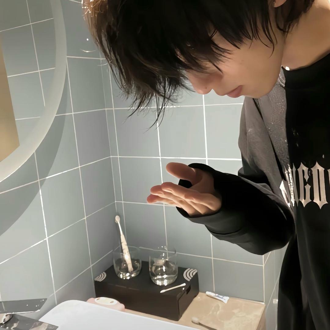 云云(星横电竞体验98保688)