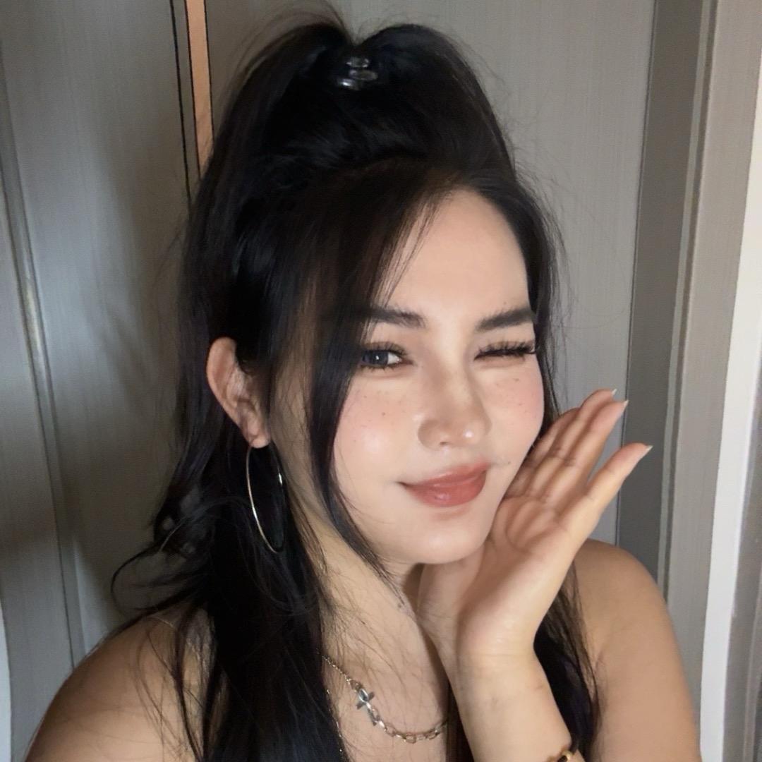 行云流水的野玫瑰🥂