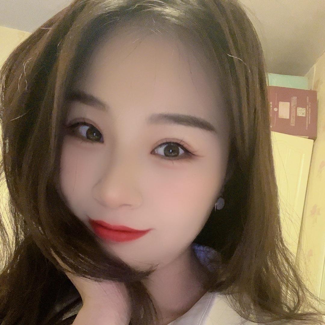 @卖珠宝的月月