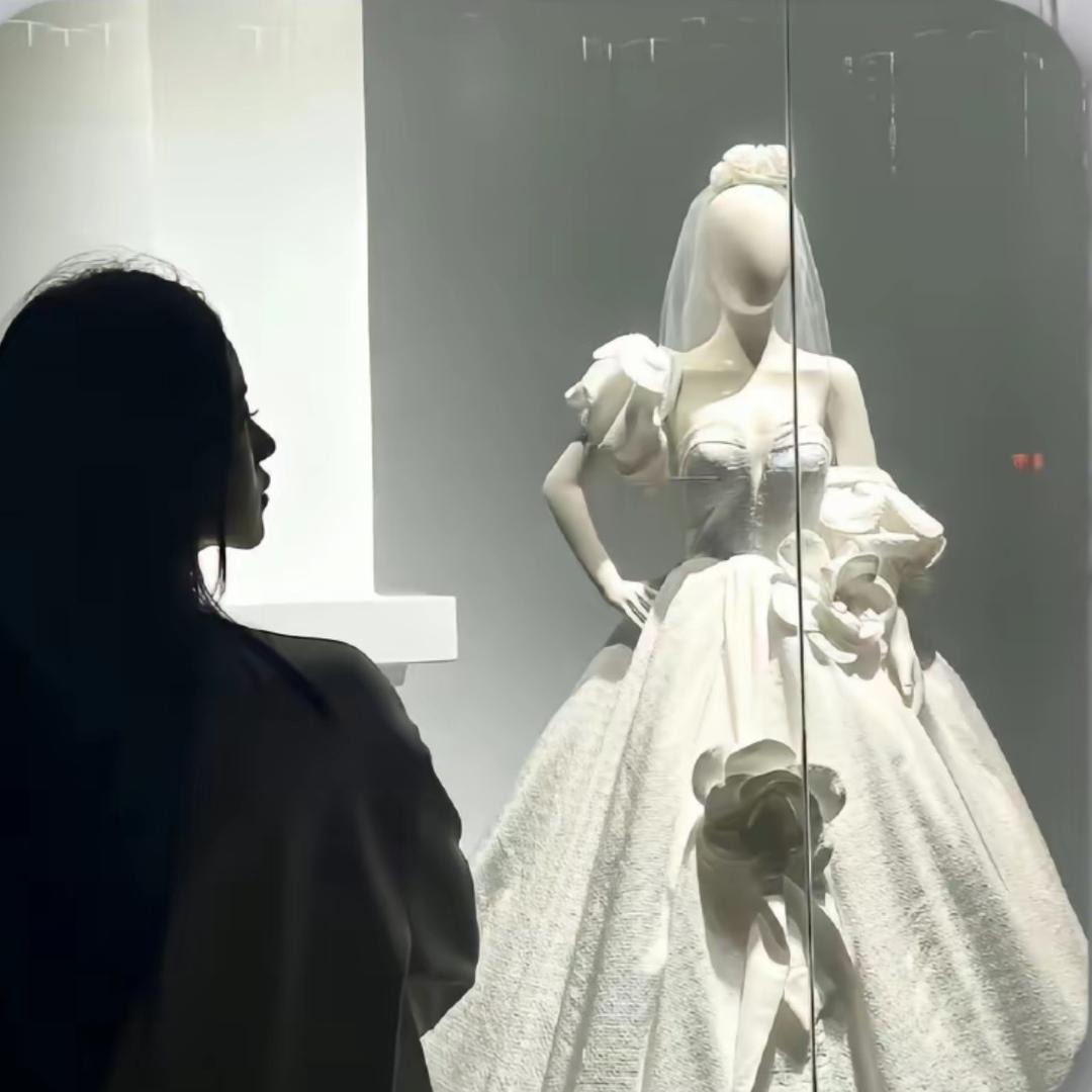 01💭