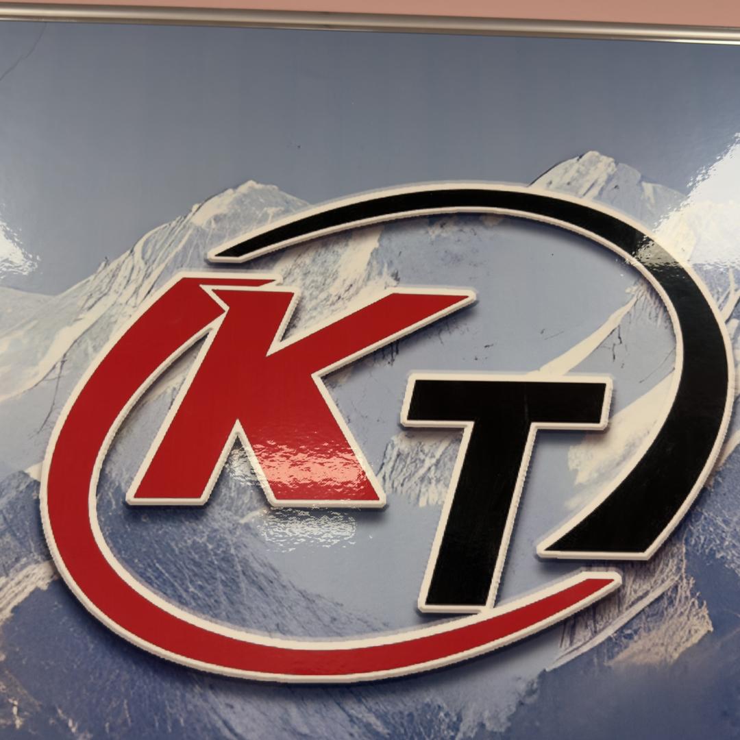 新疆坤泰之旅旅游车队