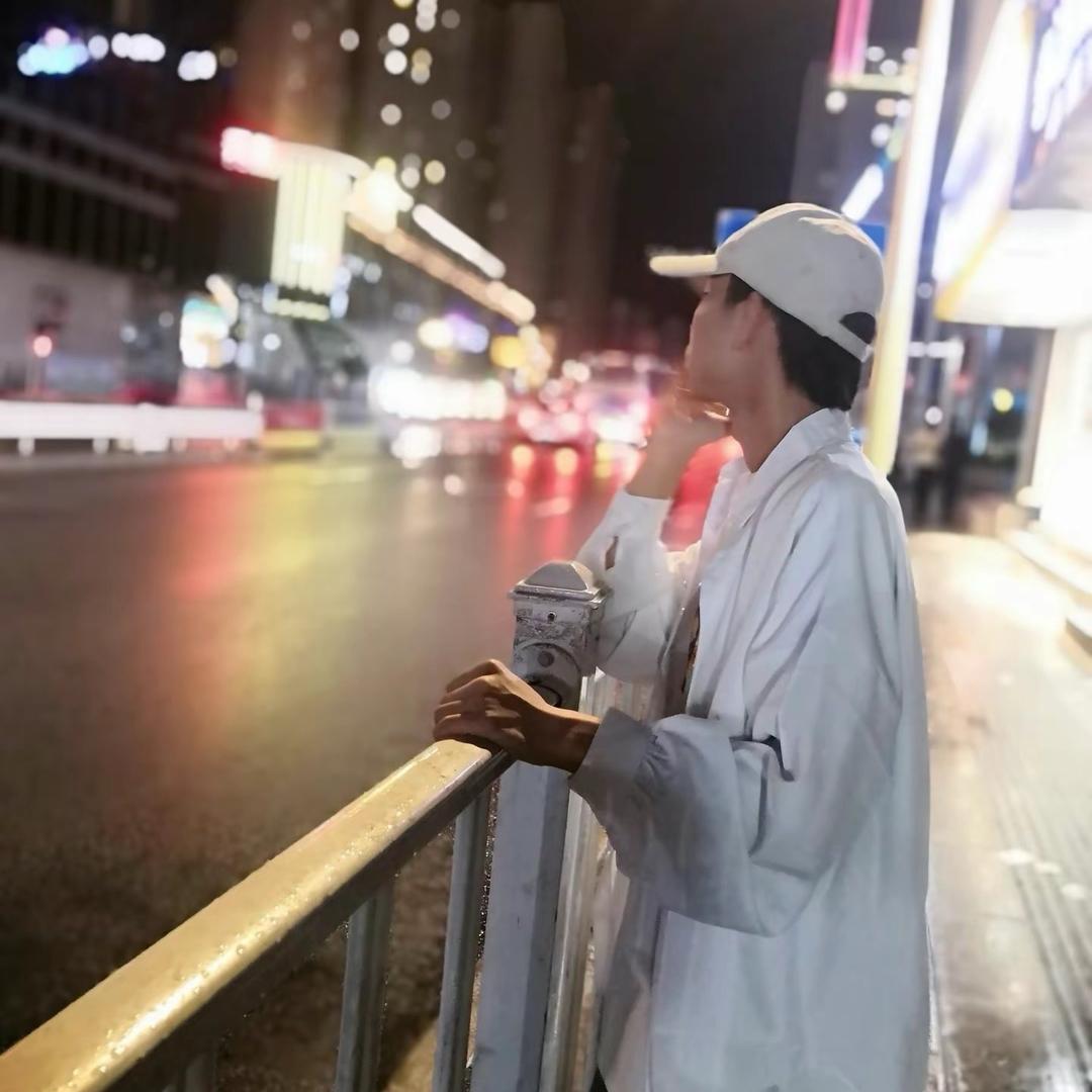 别说话
