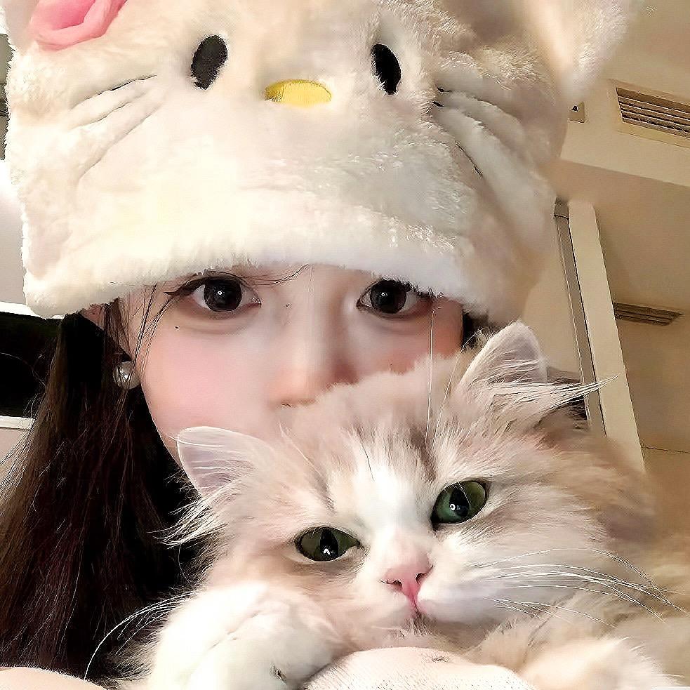 小咪悄悄话