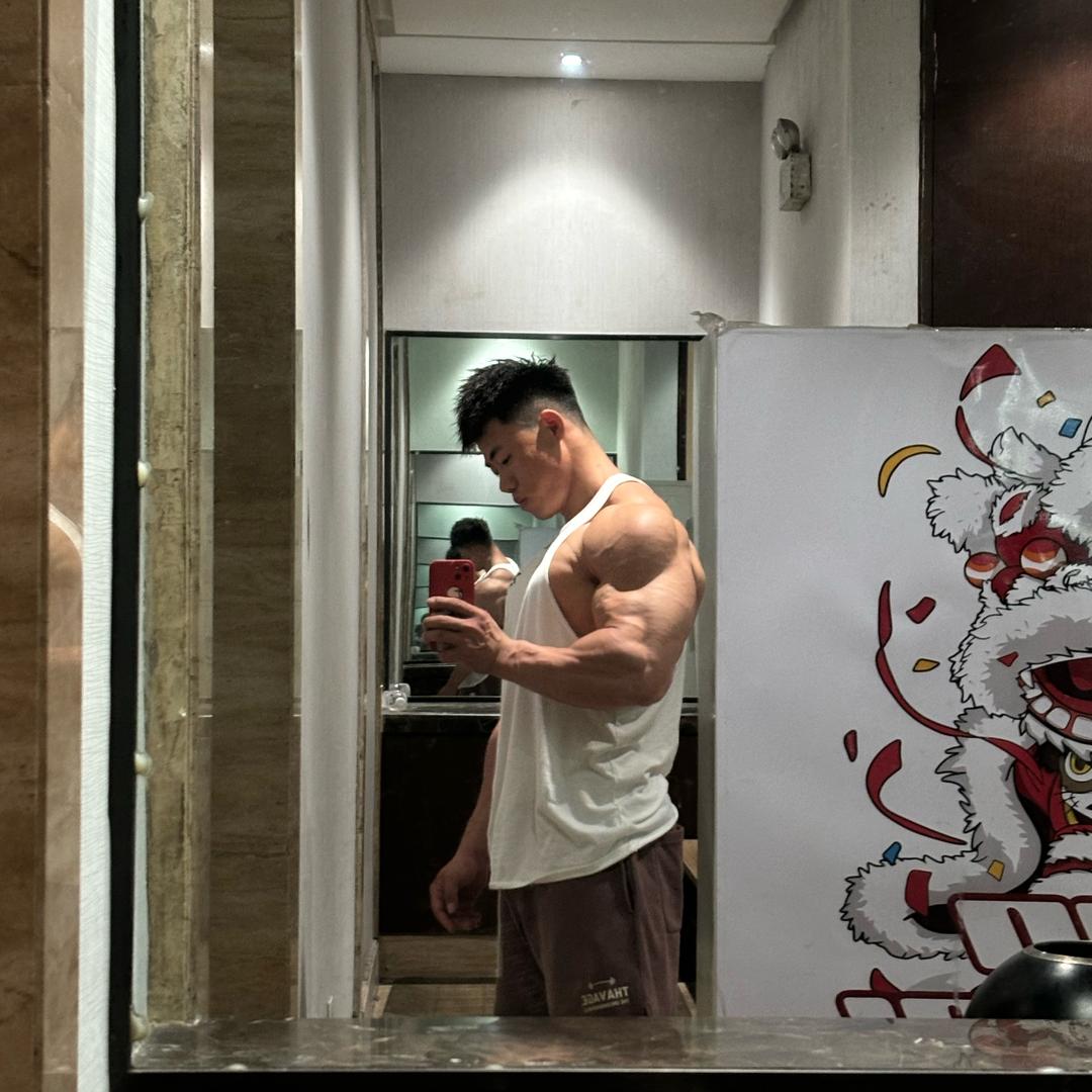 Ifbb pro琪哥