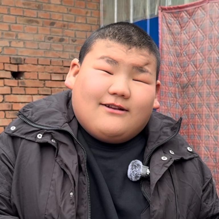 亮亮的快乐生活