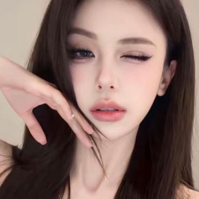 酥酥.