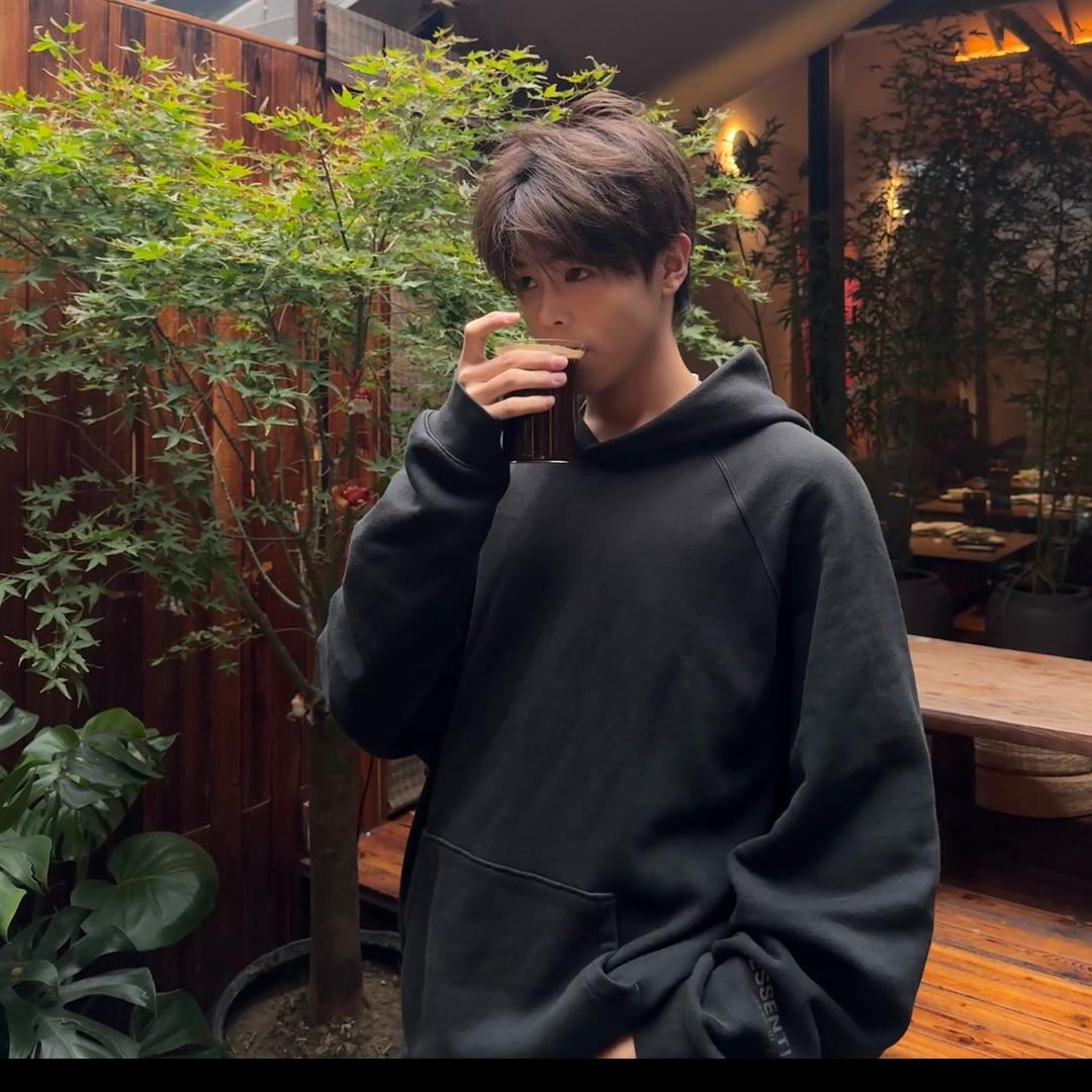ZovJ_