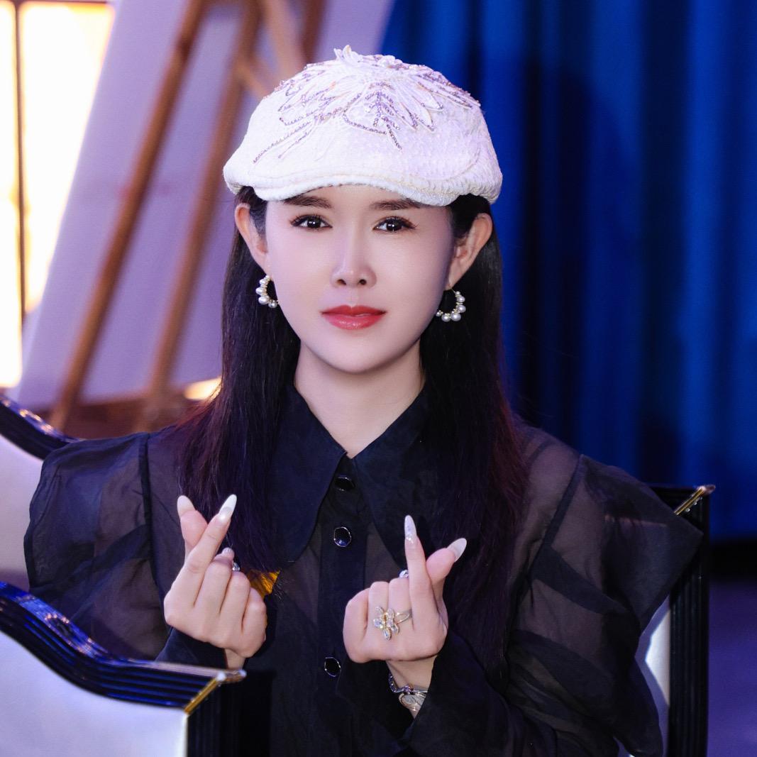 千丝美美业-吴玲