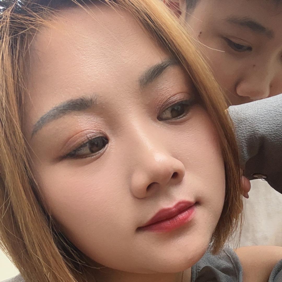 ╰つ﹏冷眸″