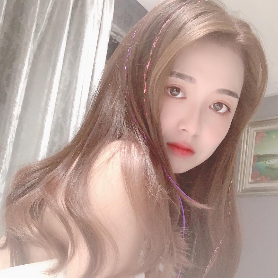 @NINETEENVAN