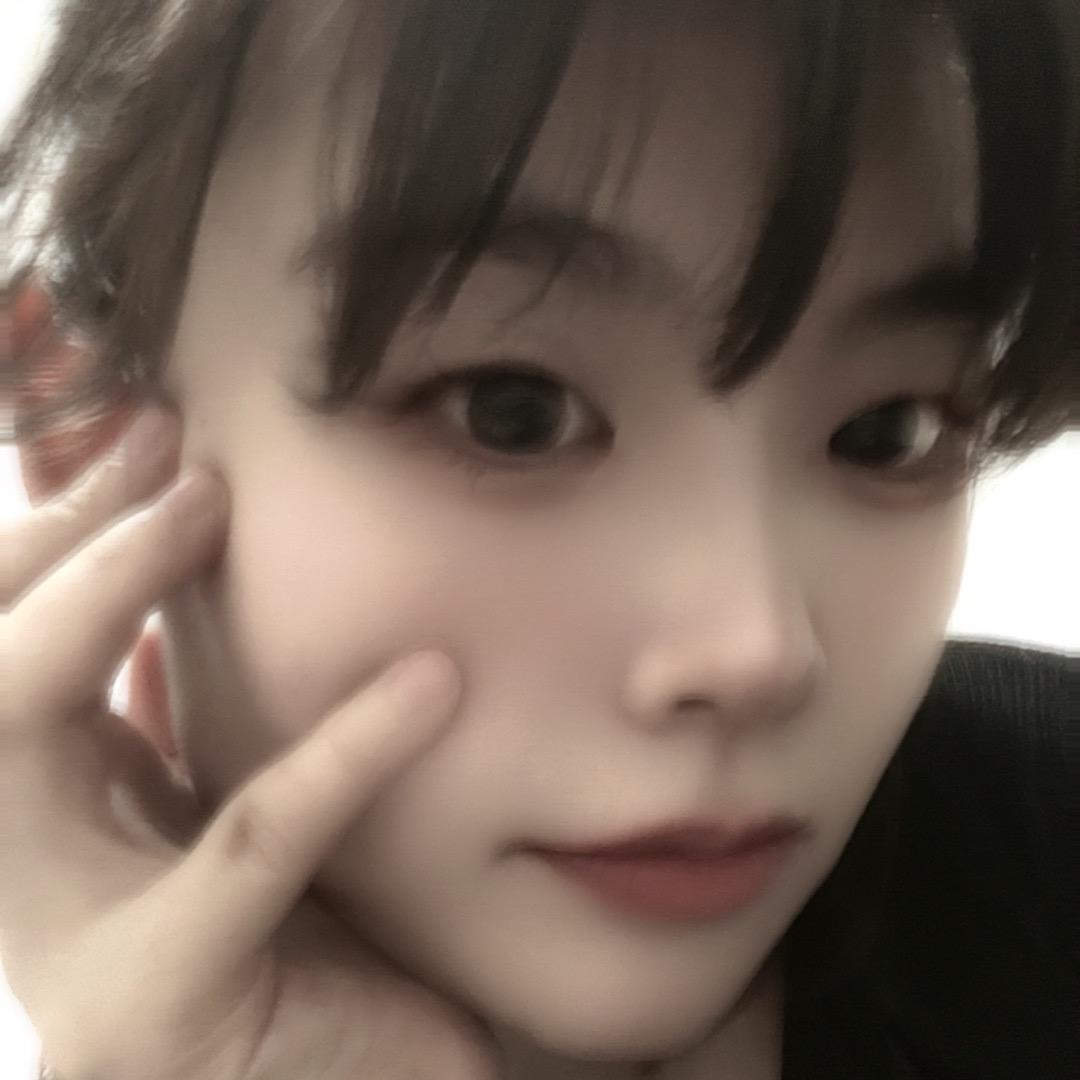 🌟何小何🌟