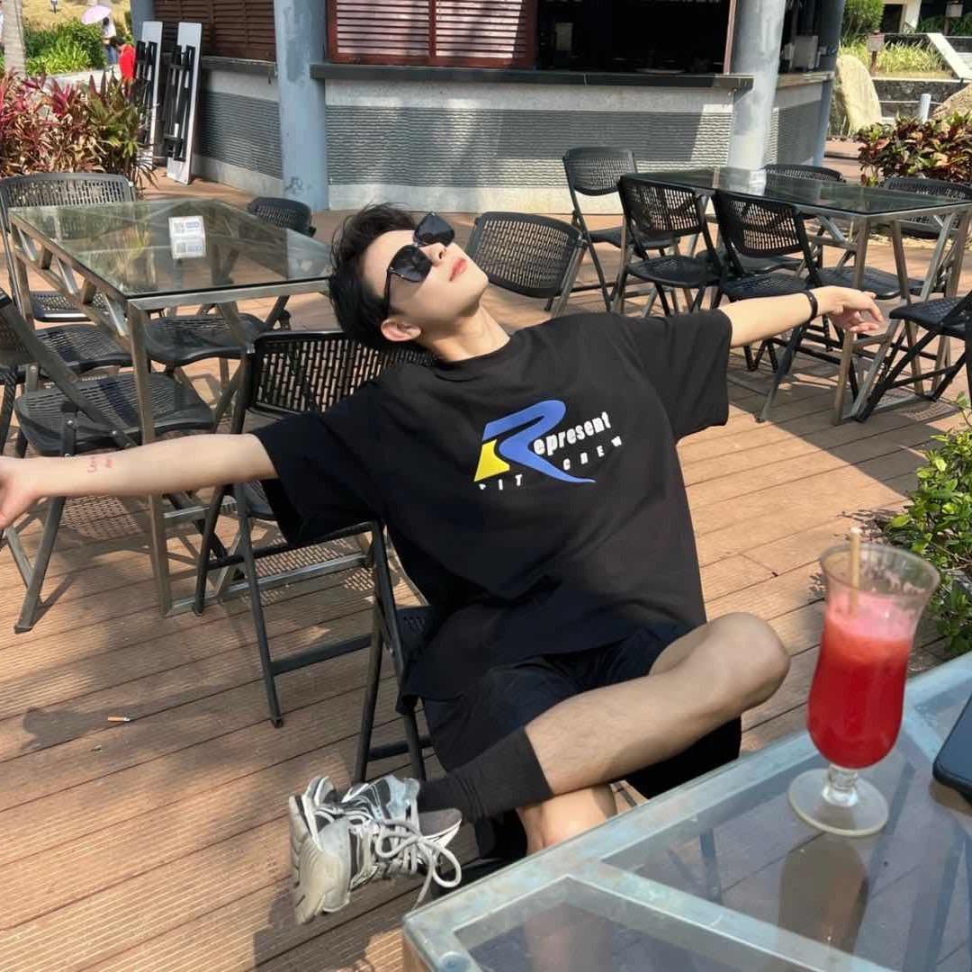 奥特曼点燃自由