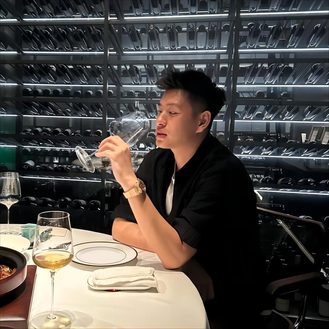 秦磊-定制服装1