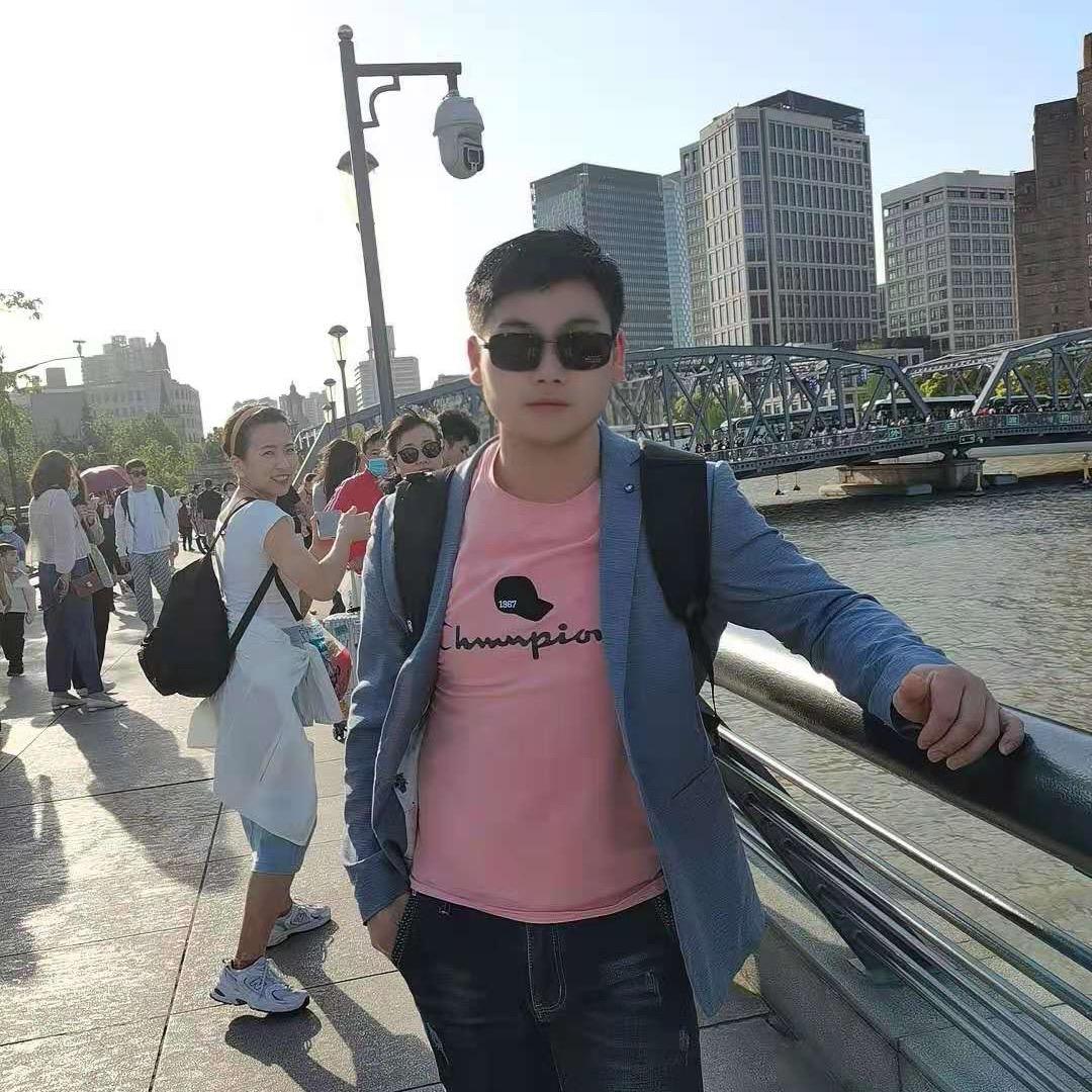 举起酒杯敬自己