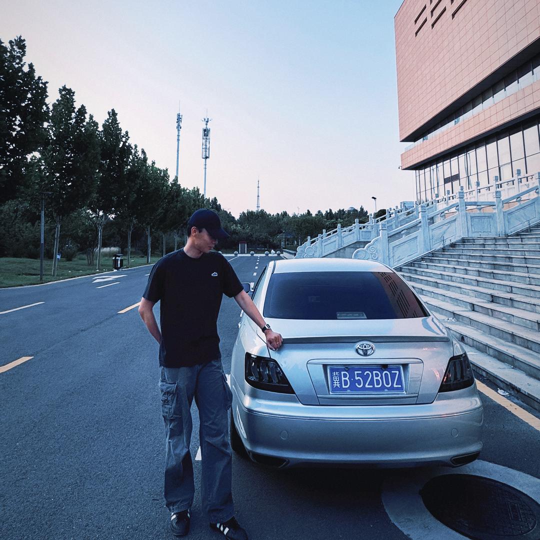 V6