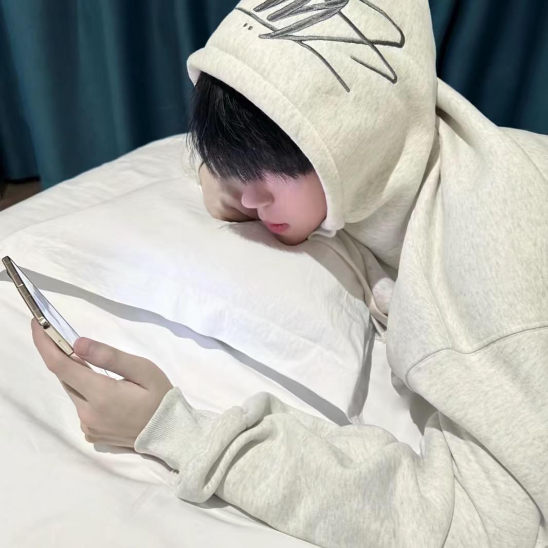 ㅤ︋ ㅤㅤ ㅤ︋阿哲