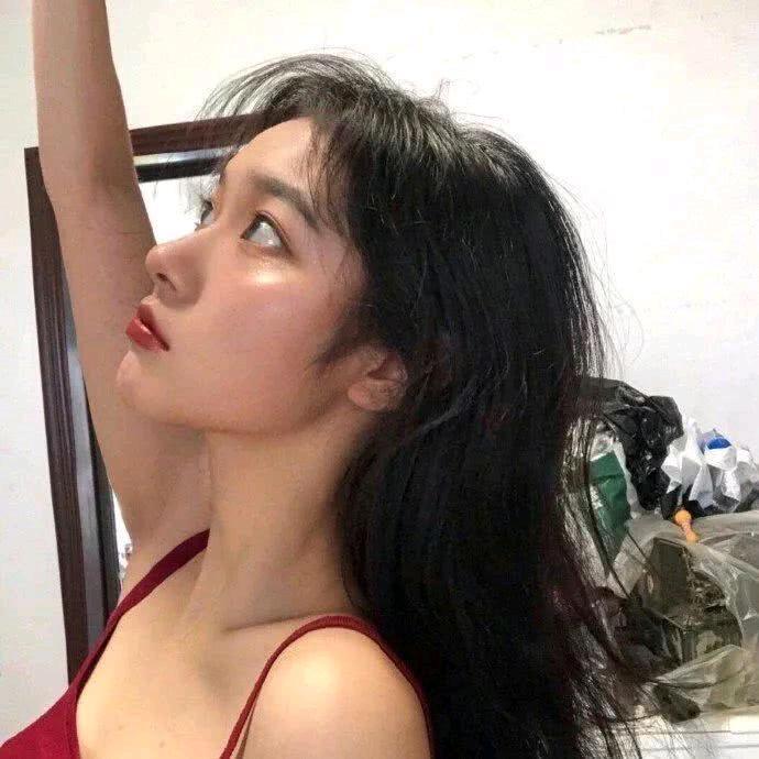 别靠近。