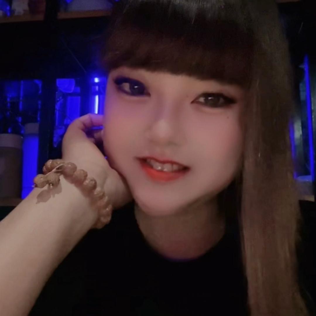 静语💃