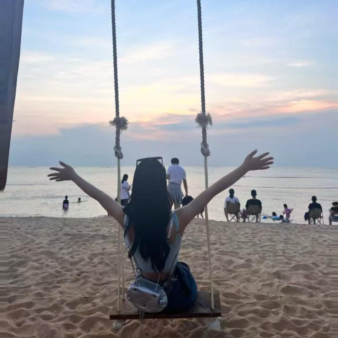 小梦甜兔很孤单✈️