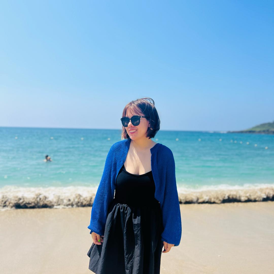 小海白在新加坡