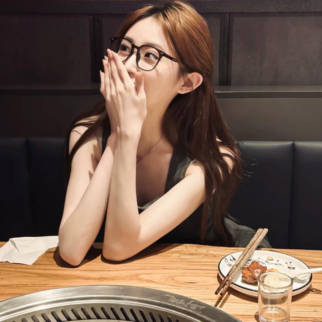 ^_^^_^^_^