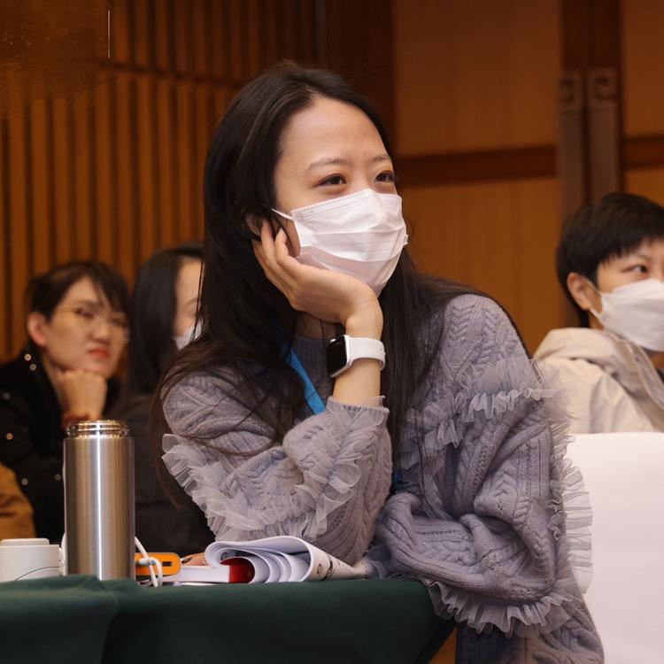 郭阳·沈阳捷美女装批发