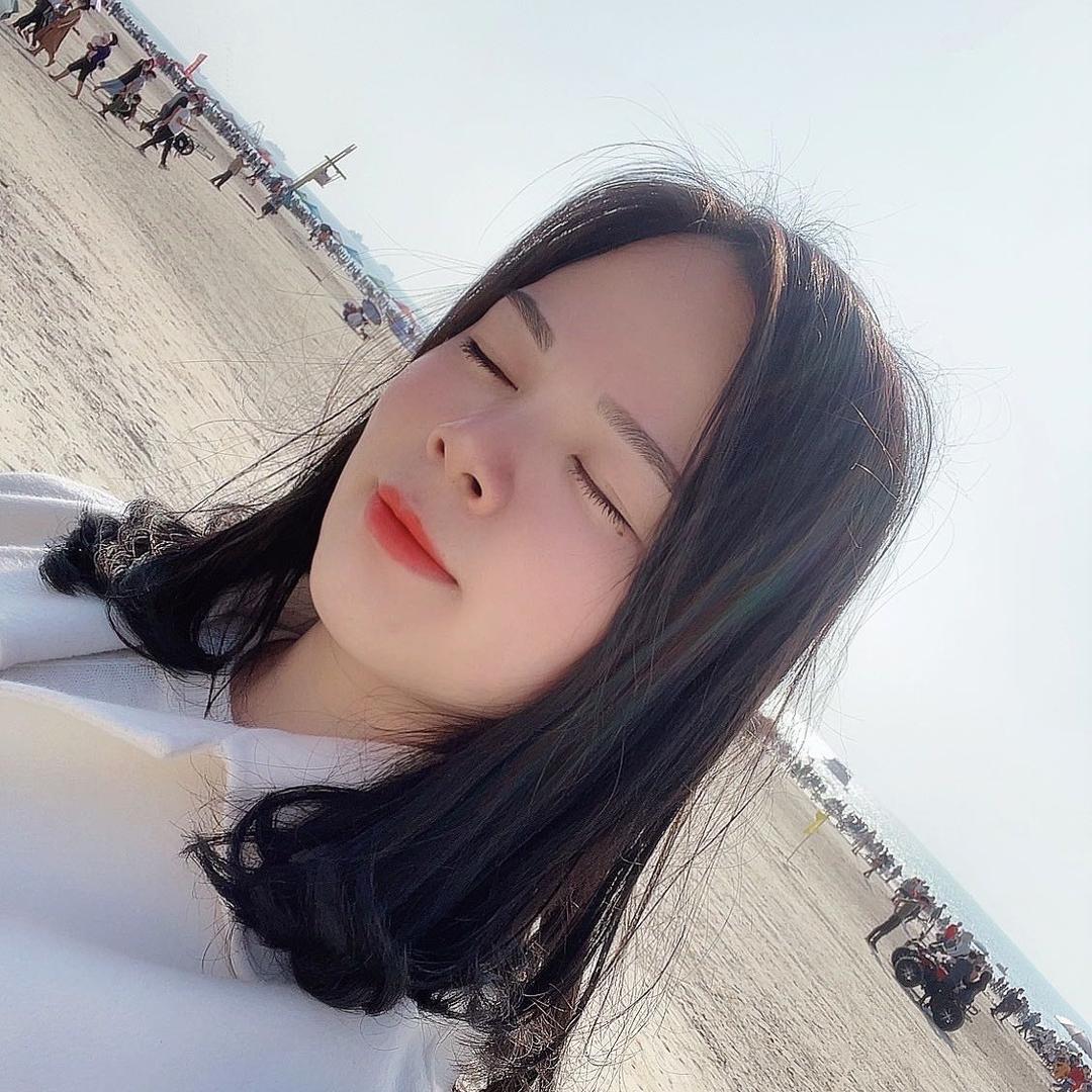 小莲。