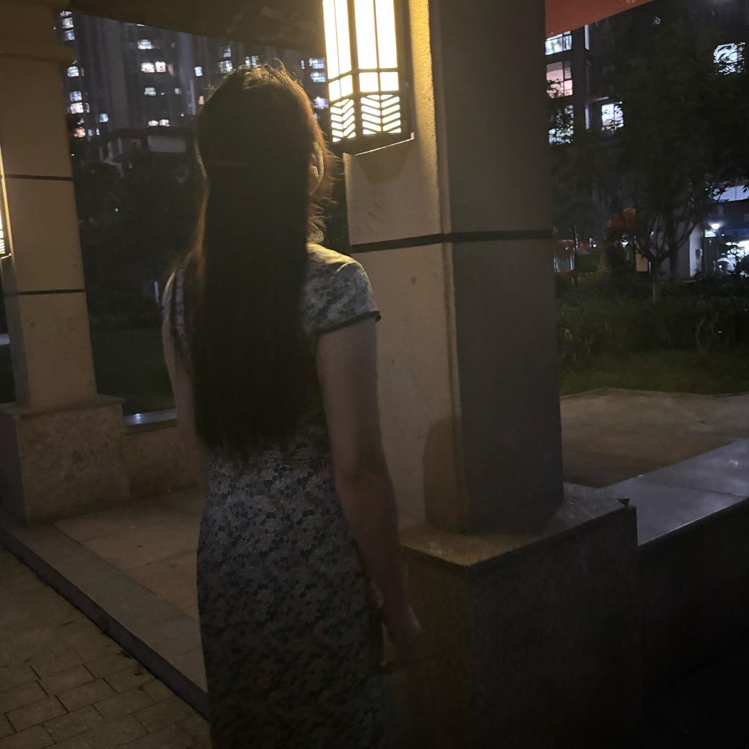 湖南隆回布兰妮童装