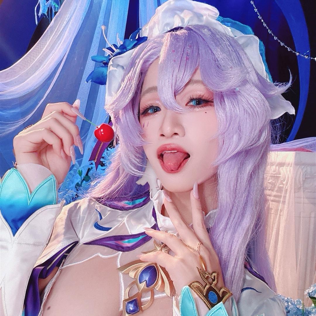 卡肉肉Carol