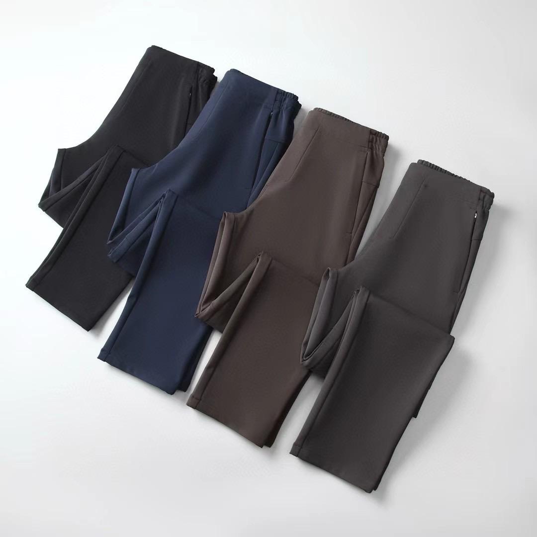 韩哥轻奢服饰精选默然