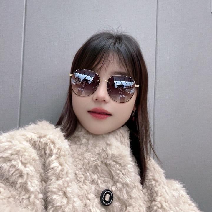 不想长大的小女孩