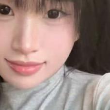 依依